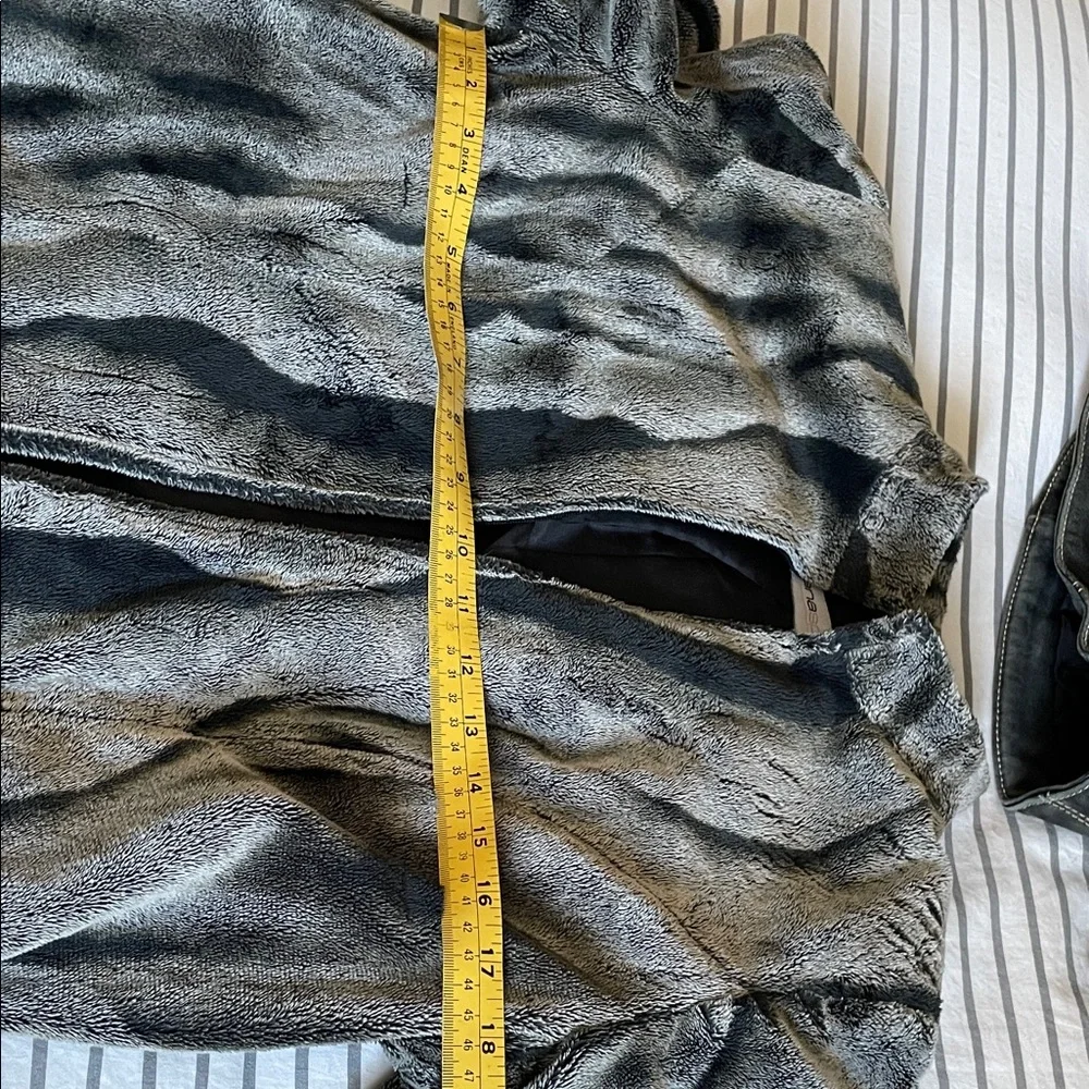 S-M.  Black Genuine Leather Women’s  Jacket - Picture 12 of 13